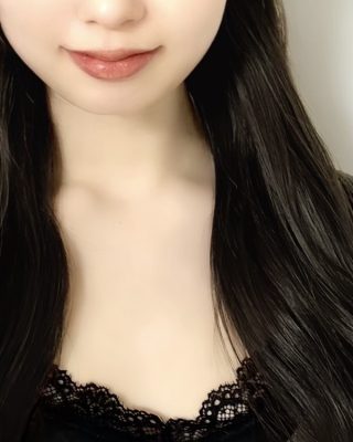 東之あやね