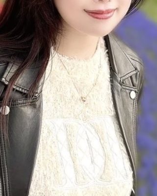 塩月さやか